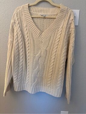 FAVLUX Cream Cable-Knit V-Neck Sweater